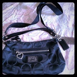 Coach Cross Body with heart zipper pull ❤️